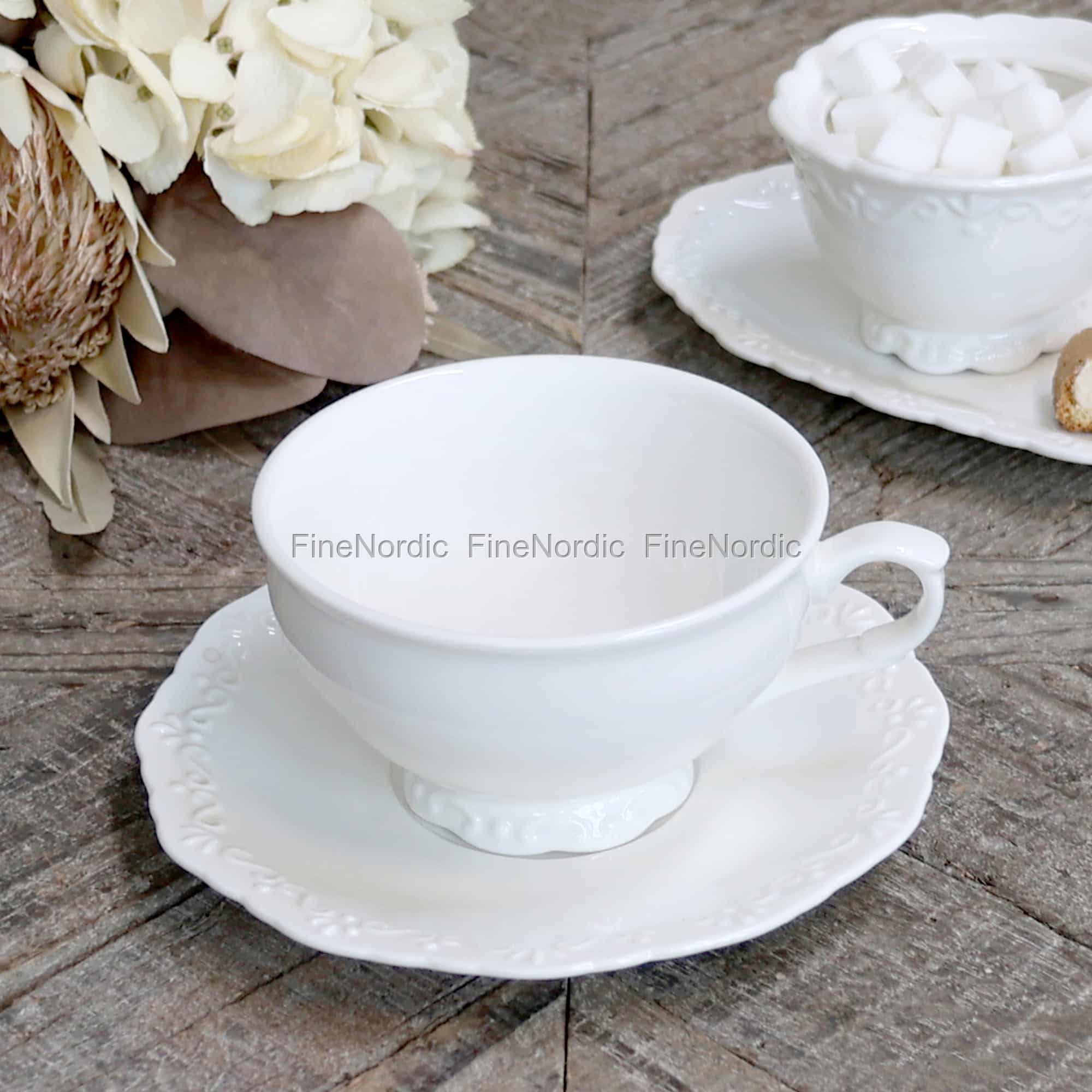 Chic Antique Teetasse mit Untertasse